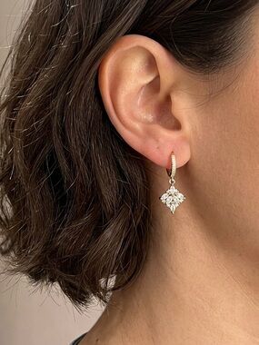 Drop Leaves Earrings Gold Plated